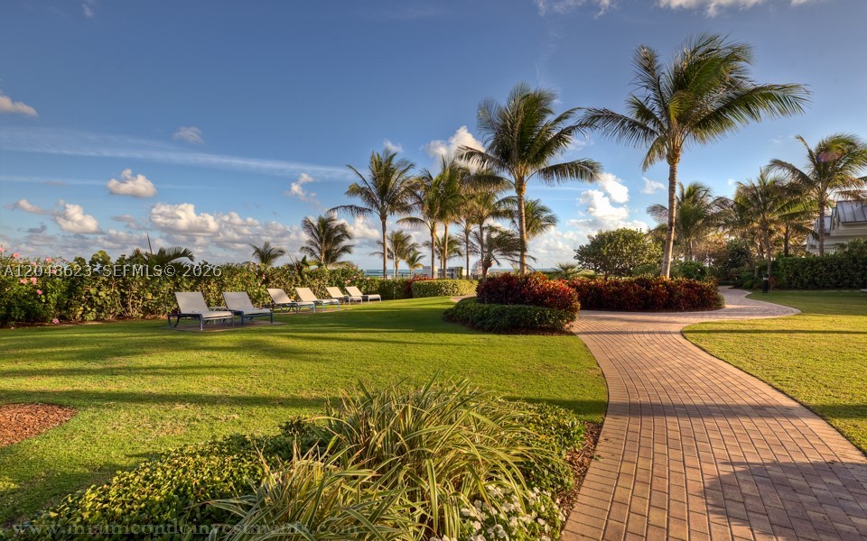 50 S Pointe Dr #701