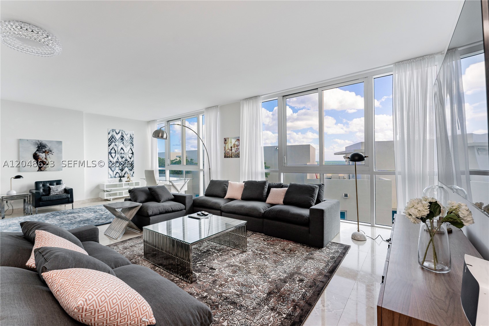 image Continuum South Beach North Tower8