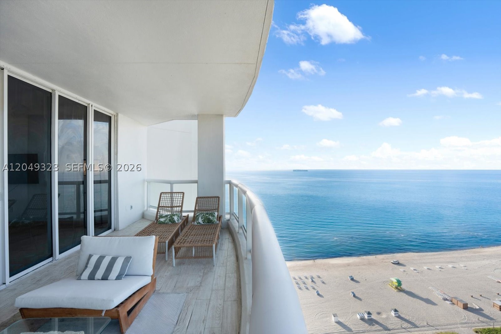 image La Tour Condo12