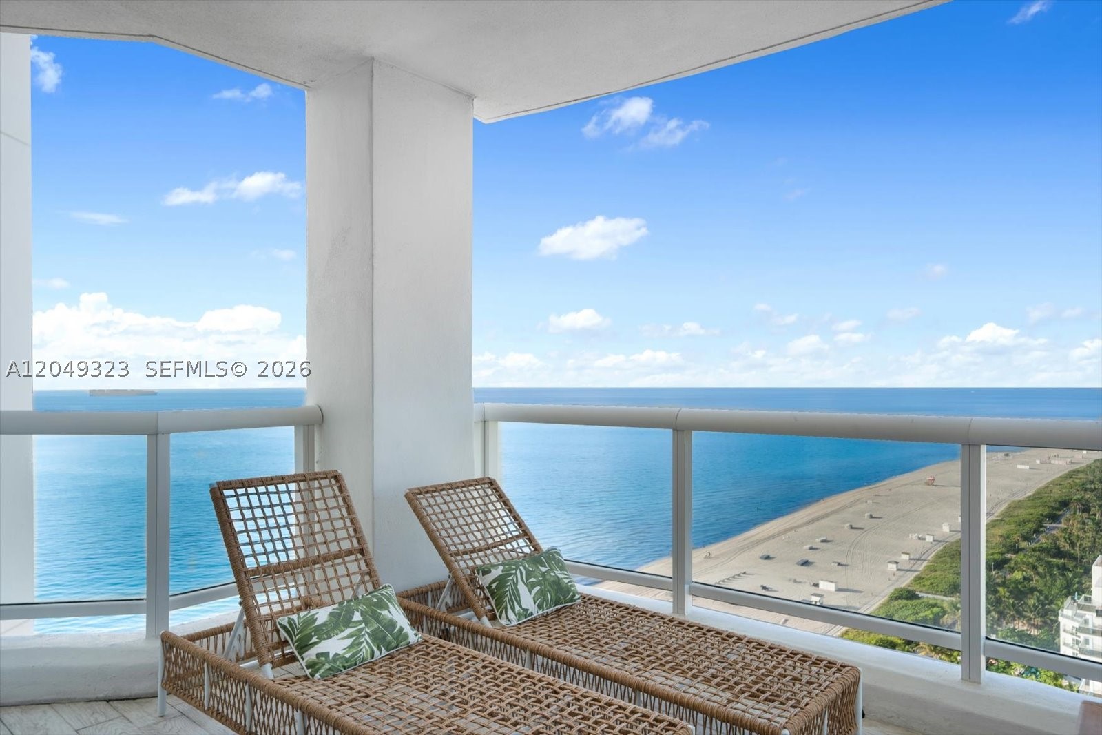 image La Tour Condo14