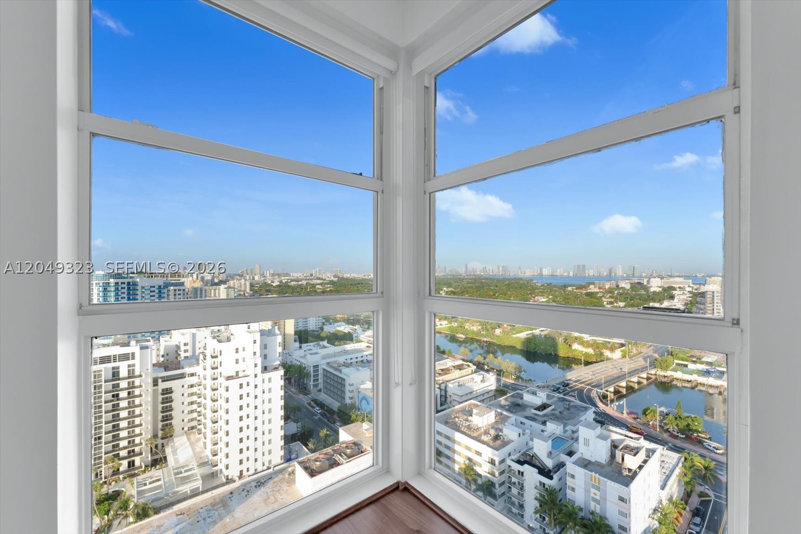 image La Tour Condo32