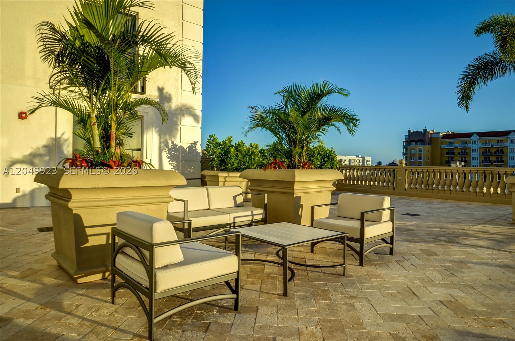 image Ten Aragon Condo14