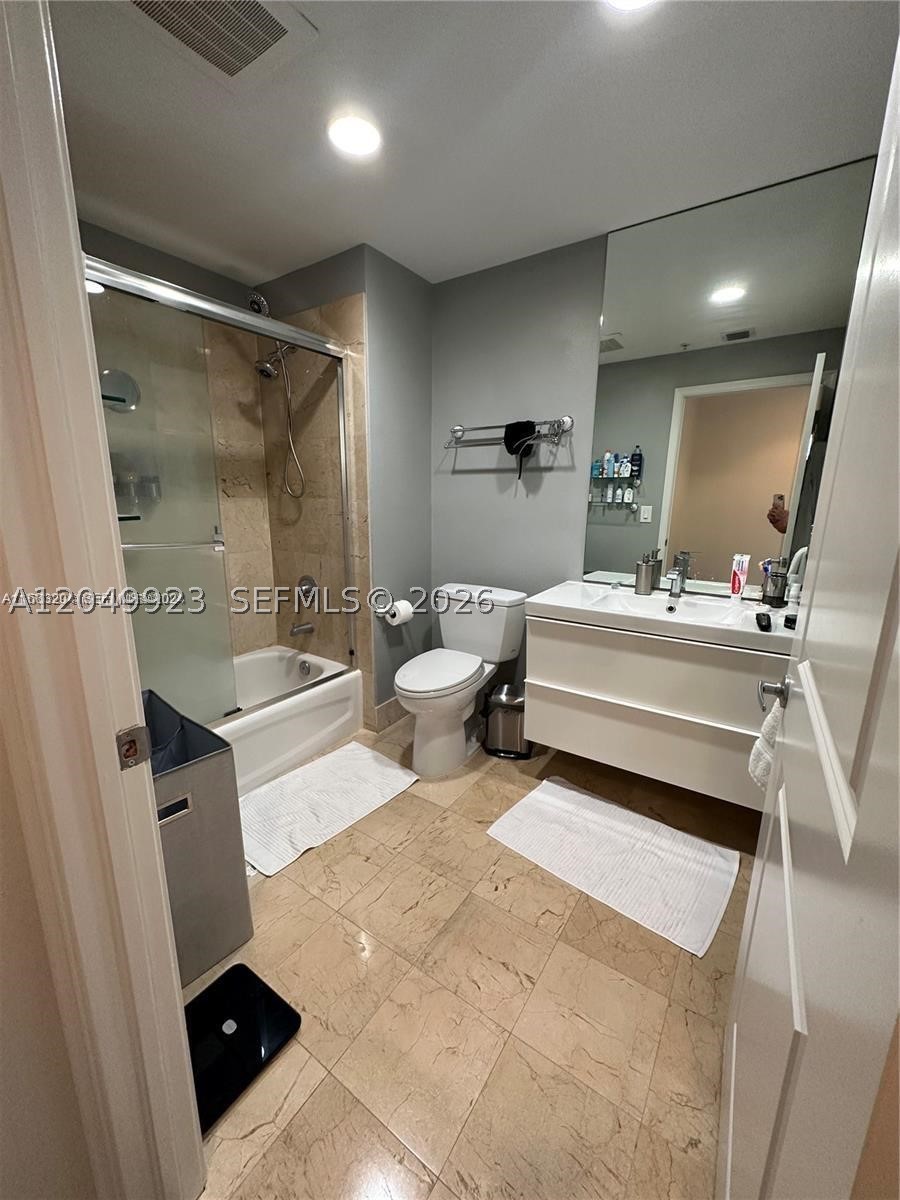 image Ten Aragon Condo5