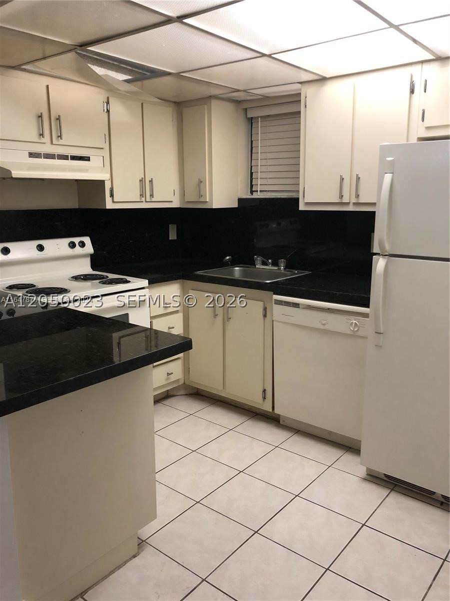 8290 Lake Dr #349