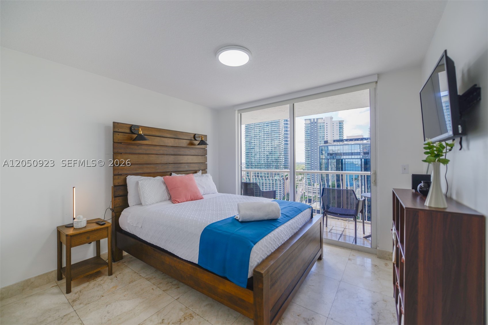 image The Club at Brickell Bay29