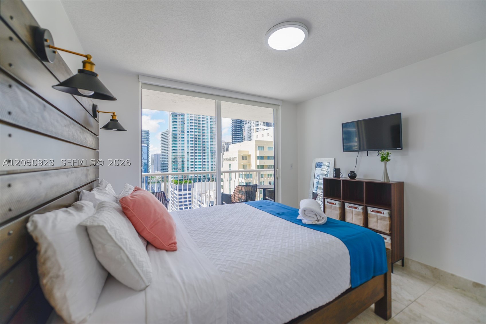 image The Club at Brickell Bay30
