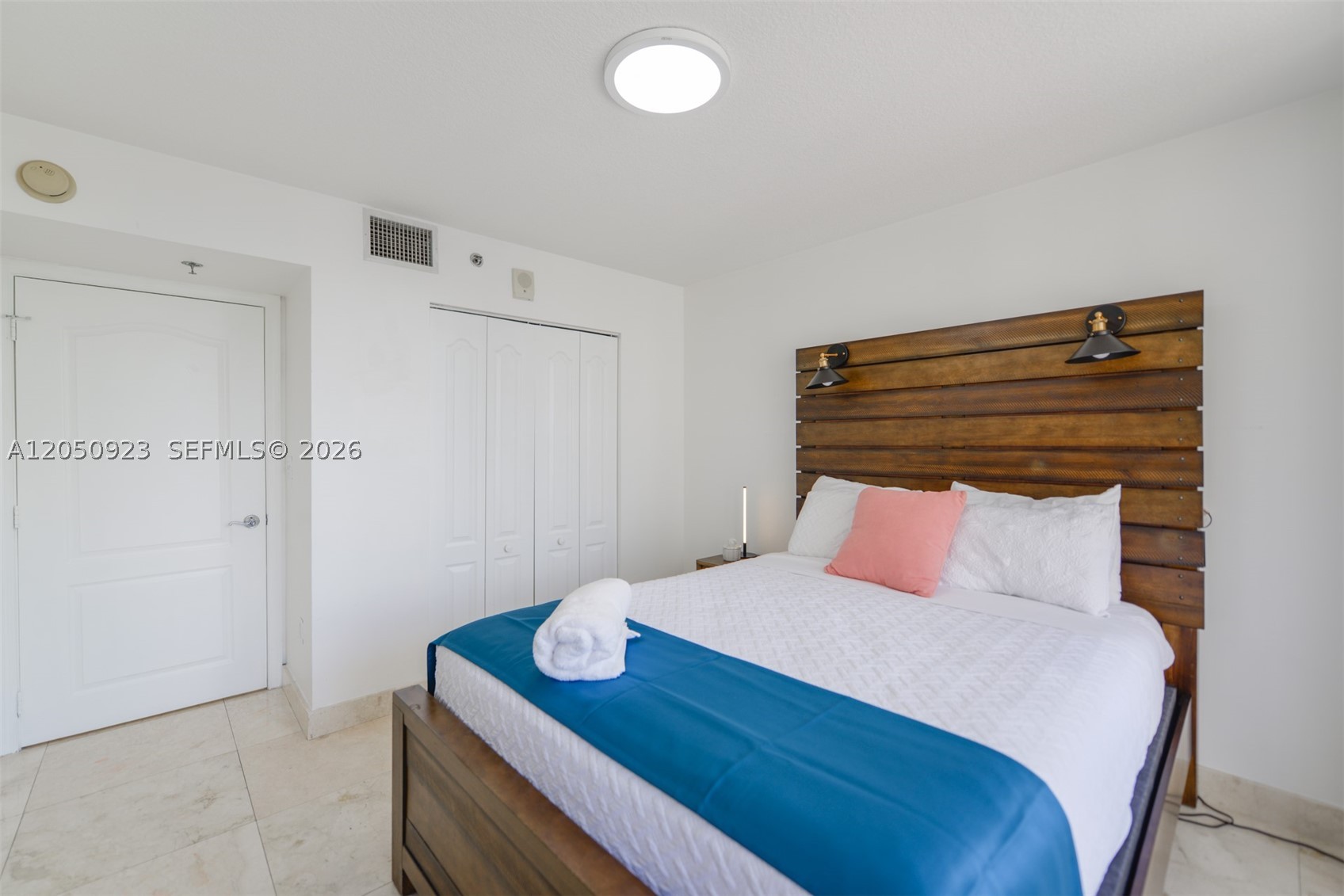 image The Club at Brickell Bay31