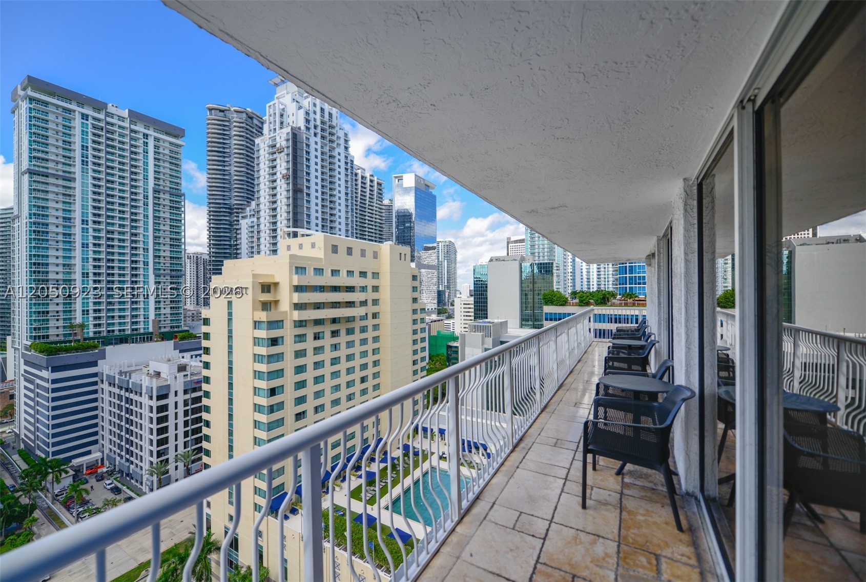 image The Club at Brickell Bay35