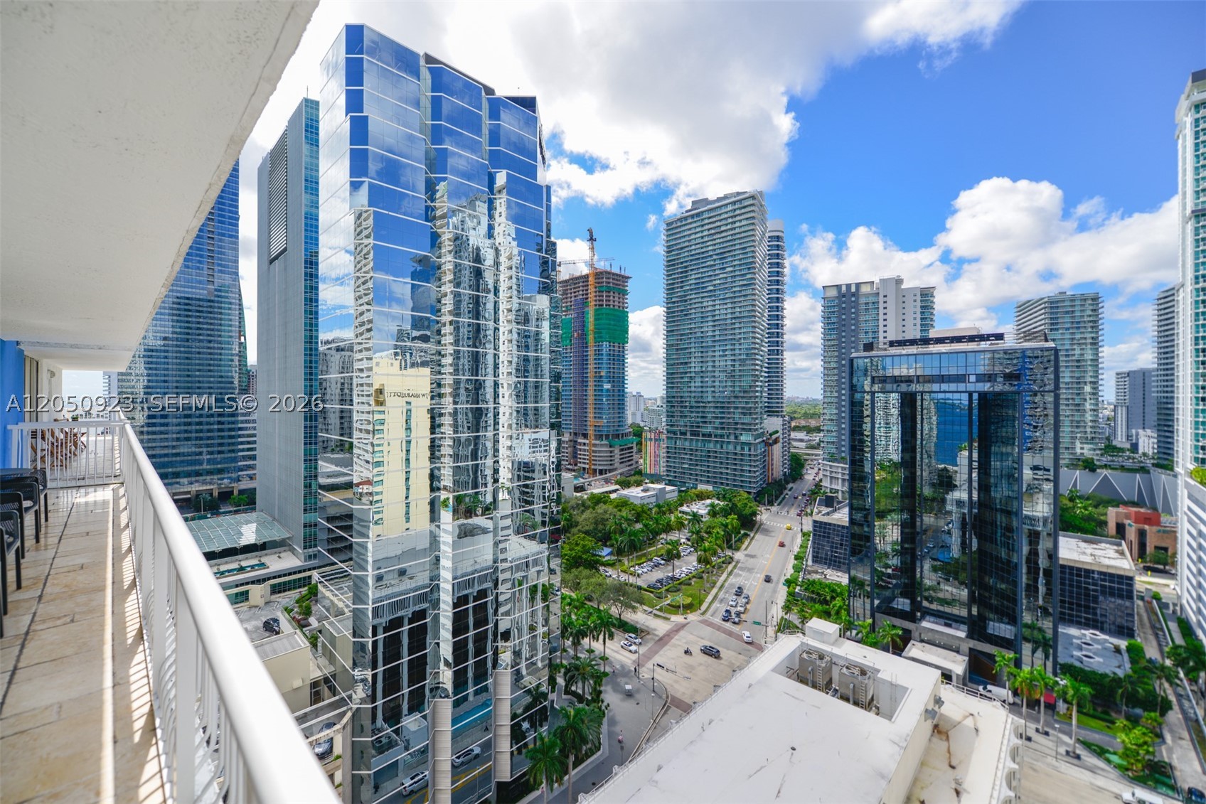 image The Club at Brickell Bay38