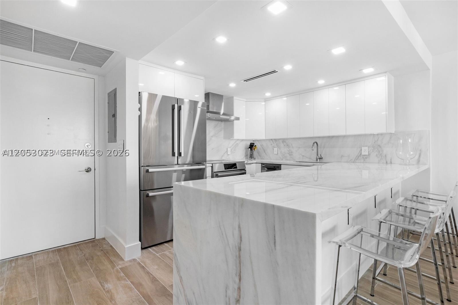 5701 Collins Ave #1707