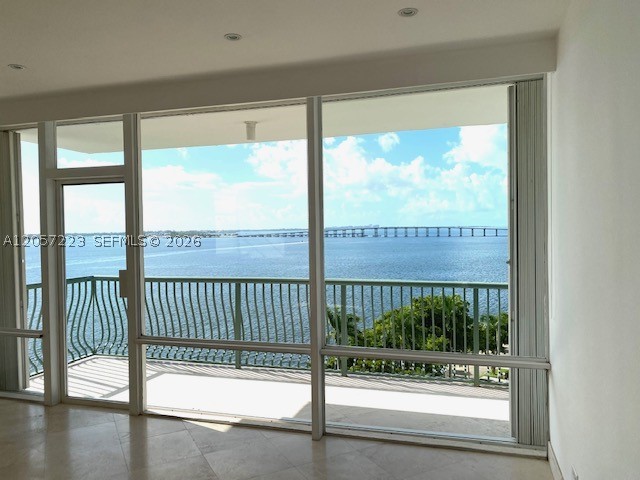 1408 Brickell Bay Dr #1009