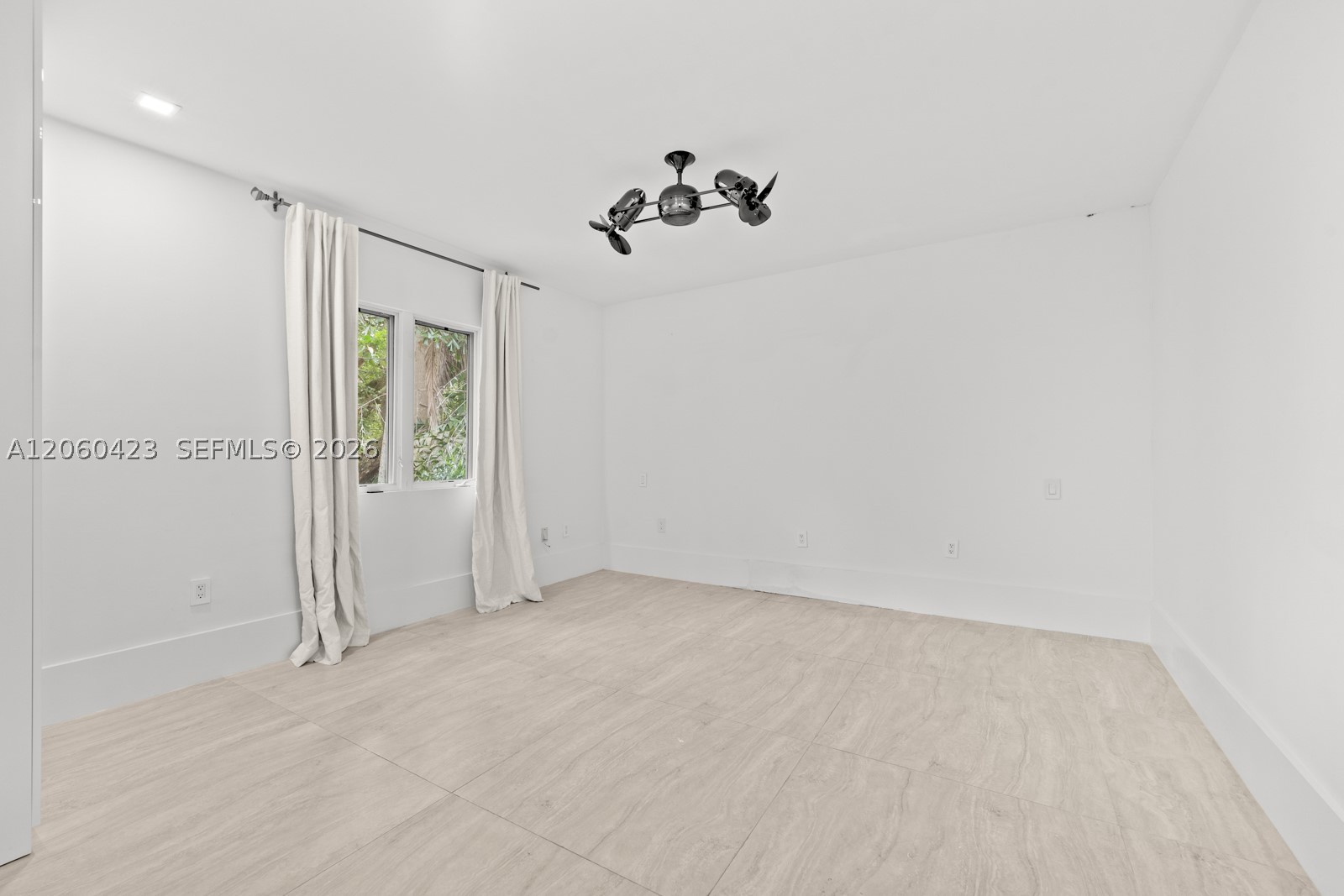 1830 Chucunantah Rd Miami, FL 33133