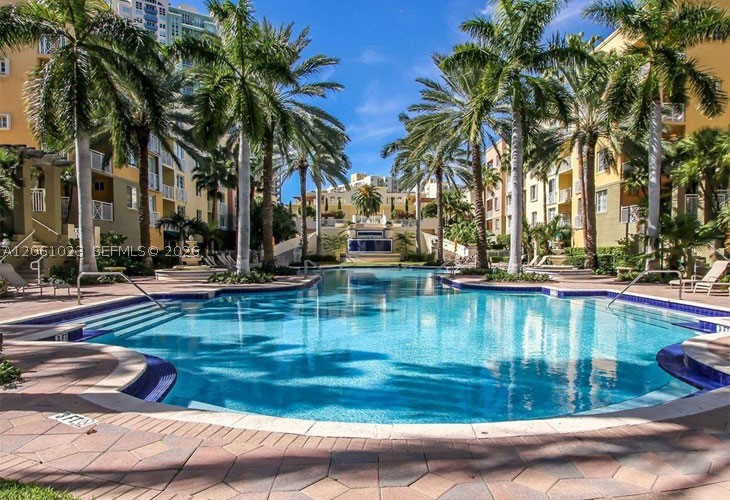 140 Jefferson Ave #14005