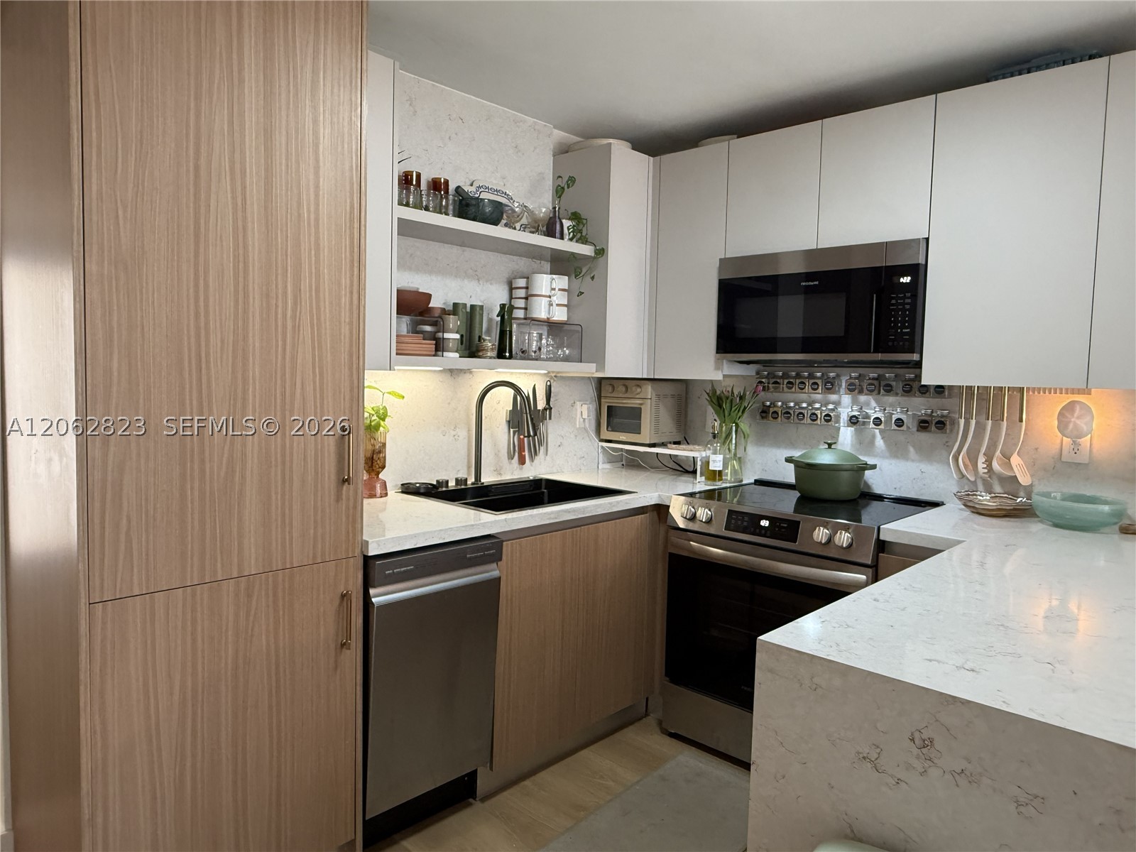1666 West Ave #305