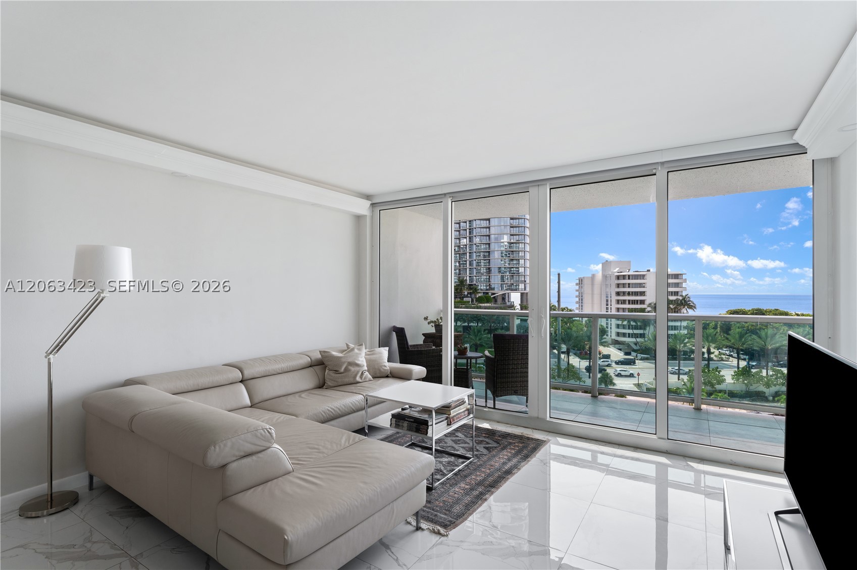 100 Bayview Dr #709