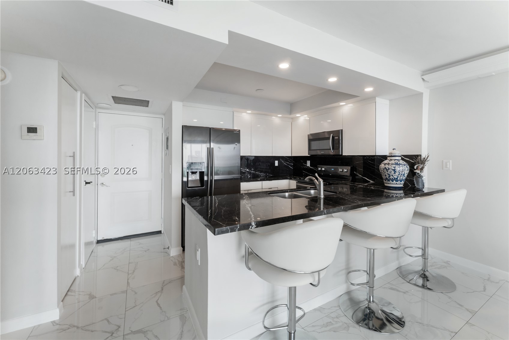image Arlen House East9