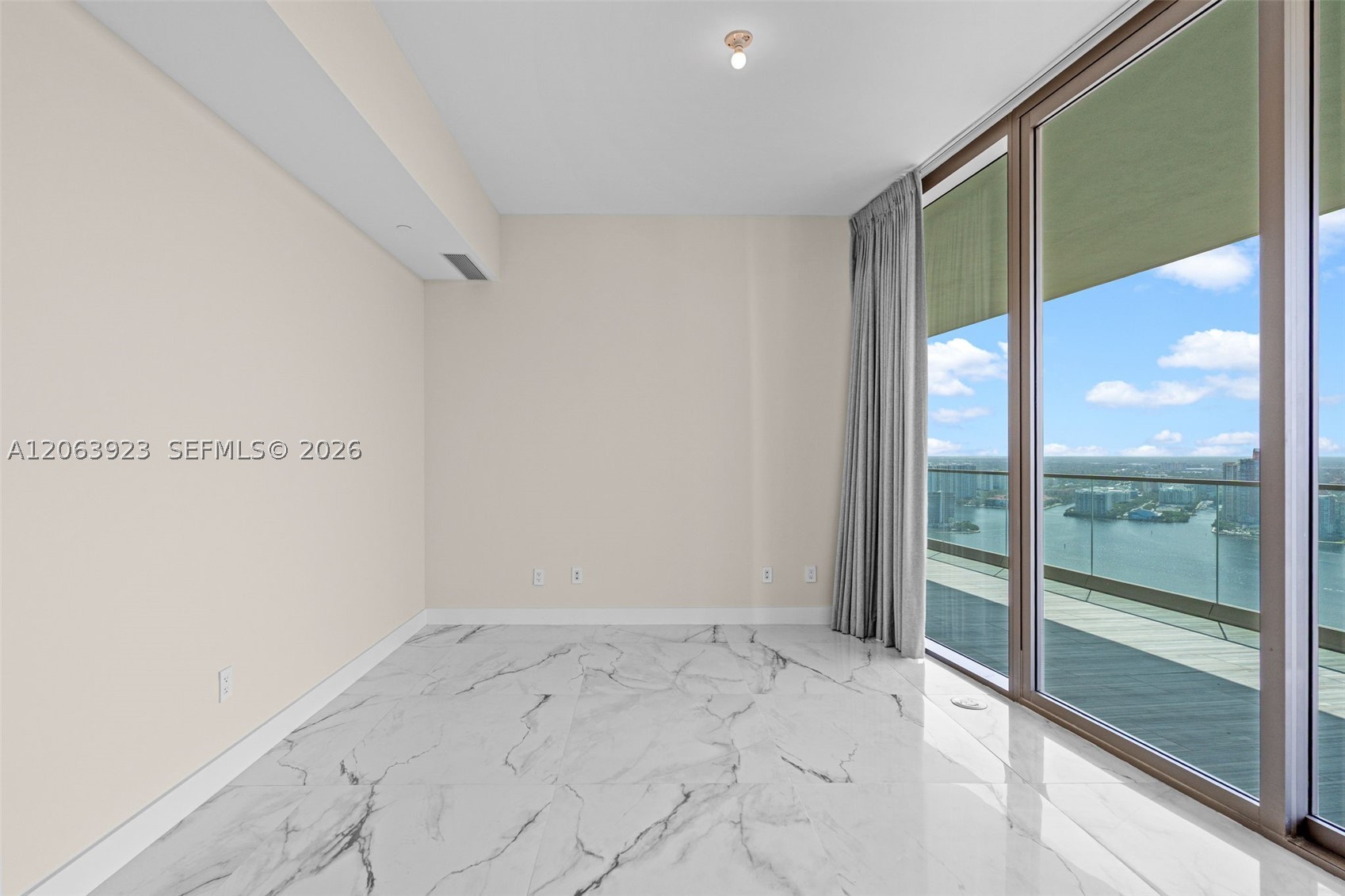 18975 Collins Ave #3605 Sunny Isles Beach, FL 33160