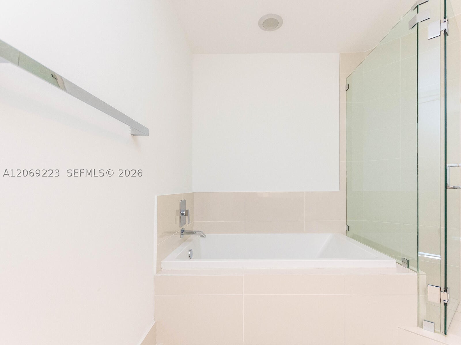image Brickell Heights East17