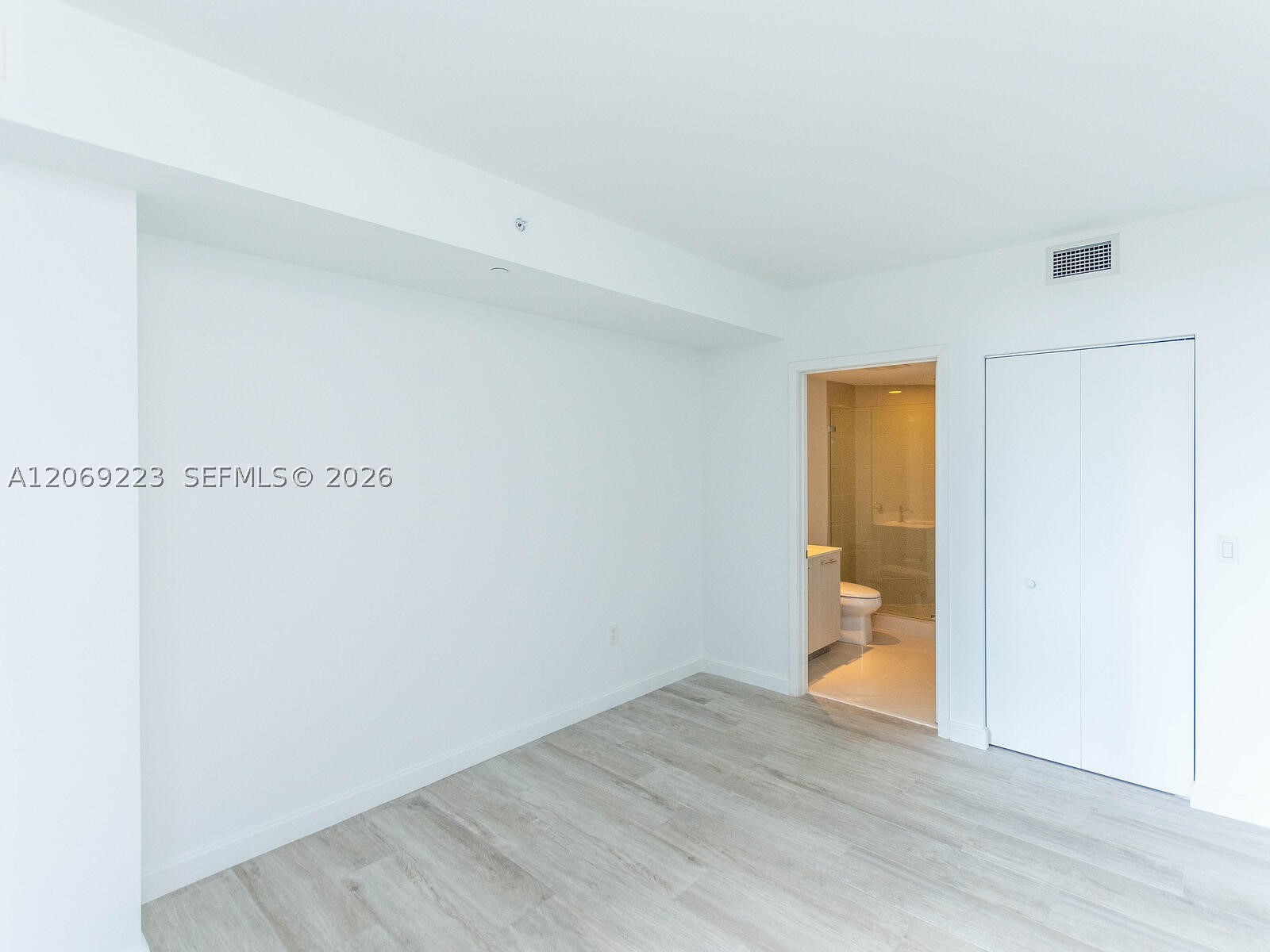 image Brickell Heights East18