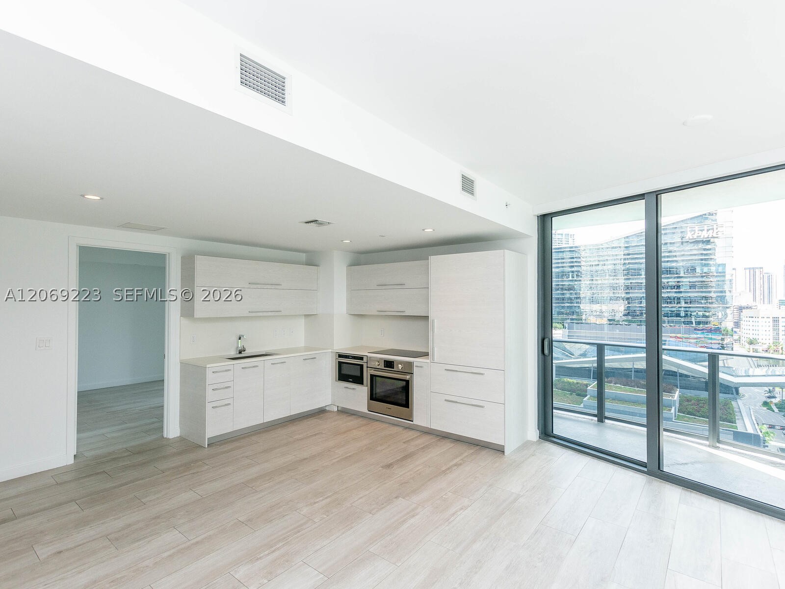 image Brickell Heights East1