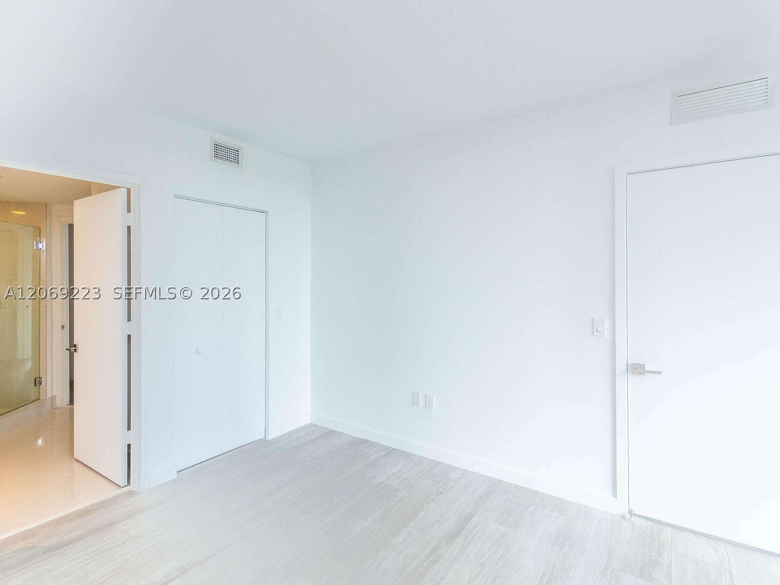 image Brickell Heights East19