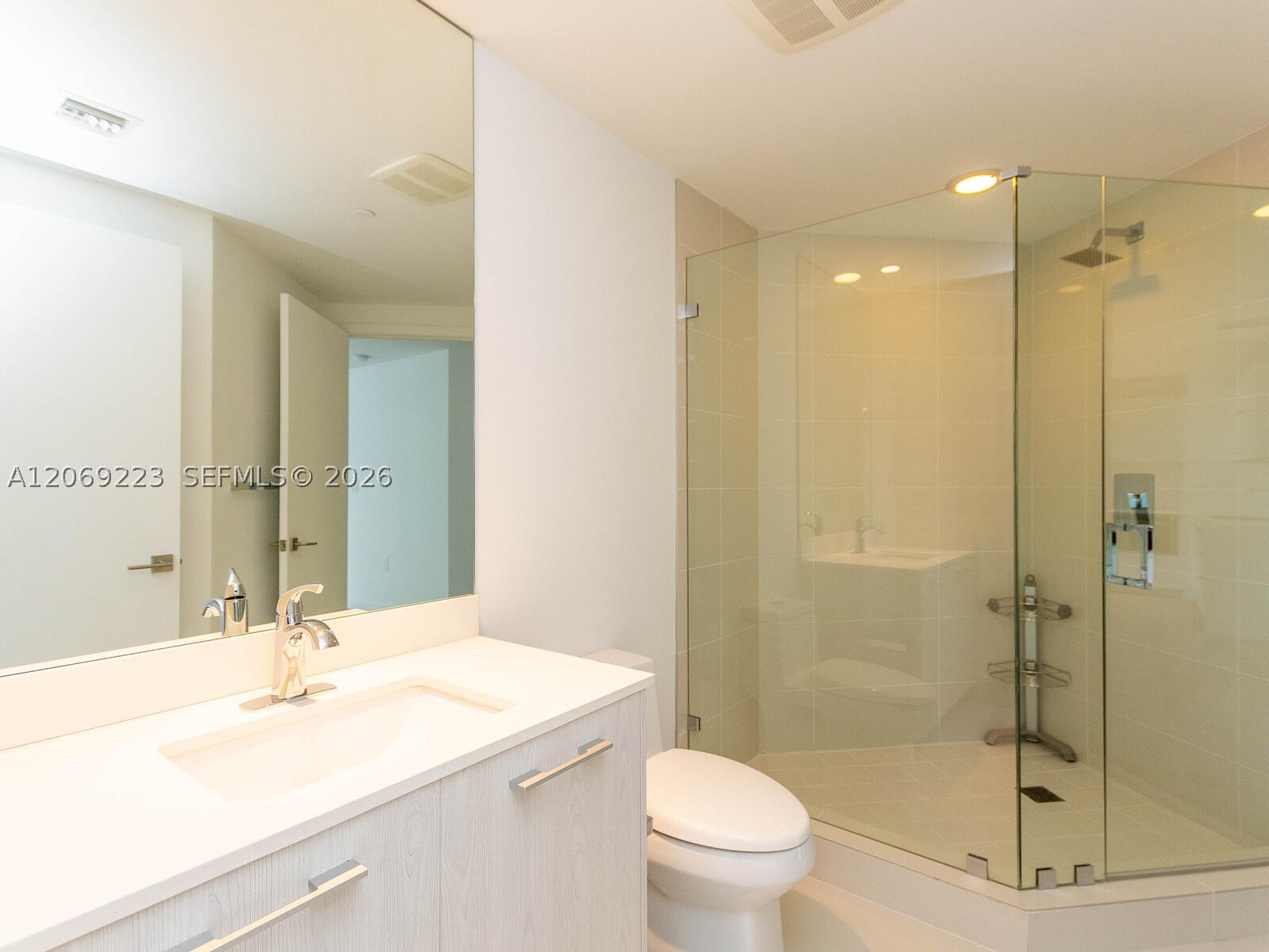 image Brickell Heights East23