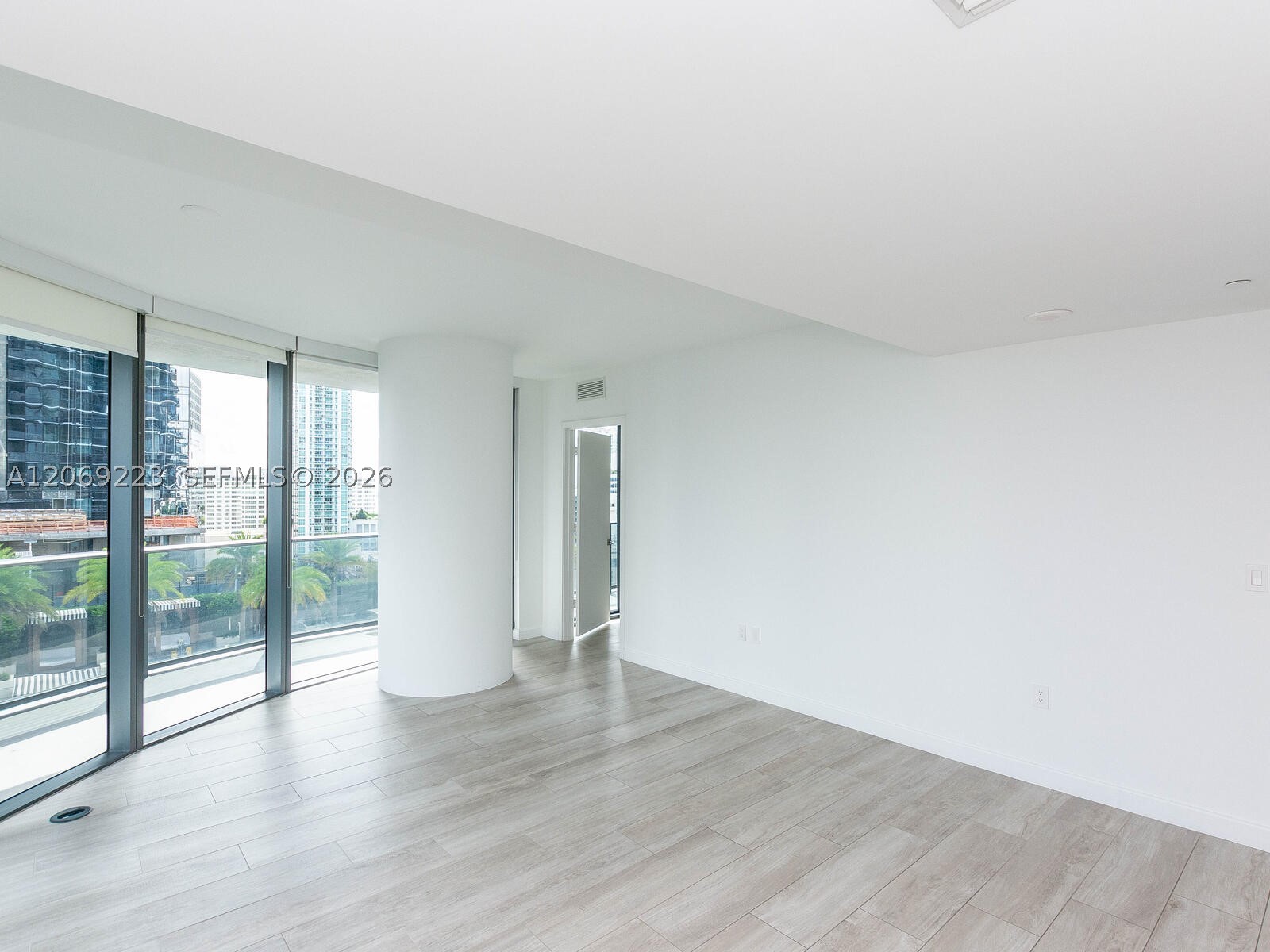 image Brickell Heights East3
