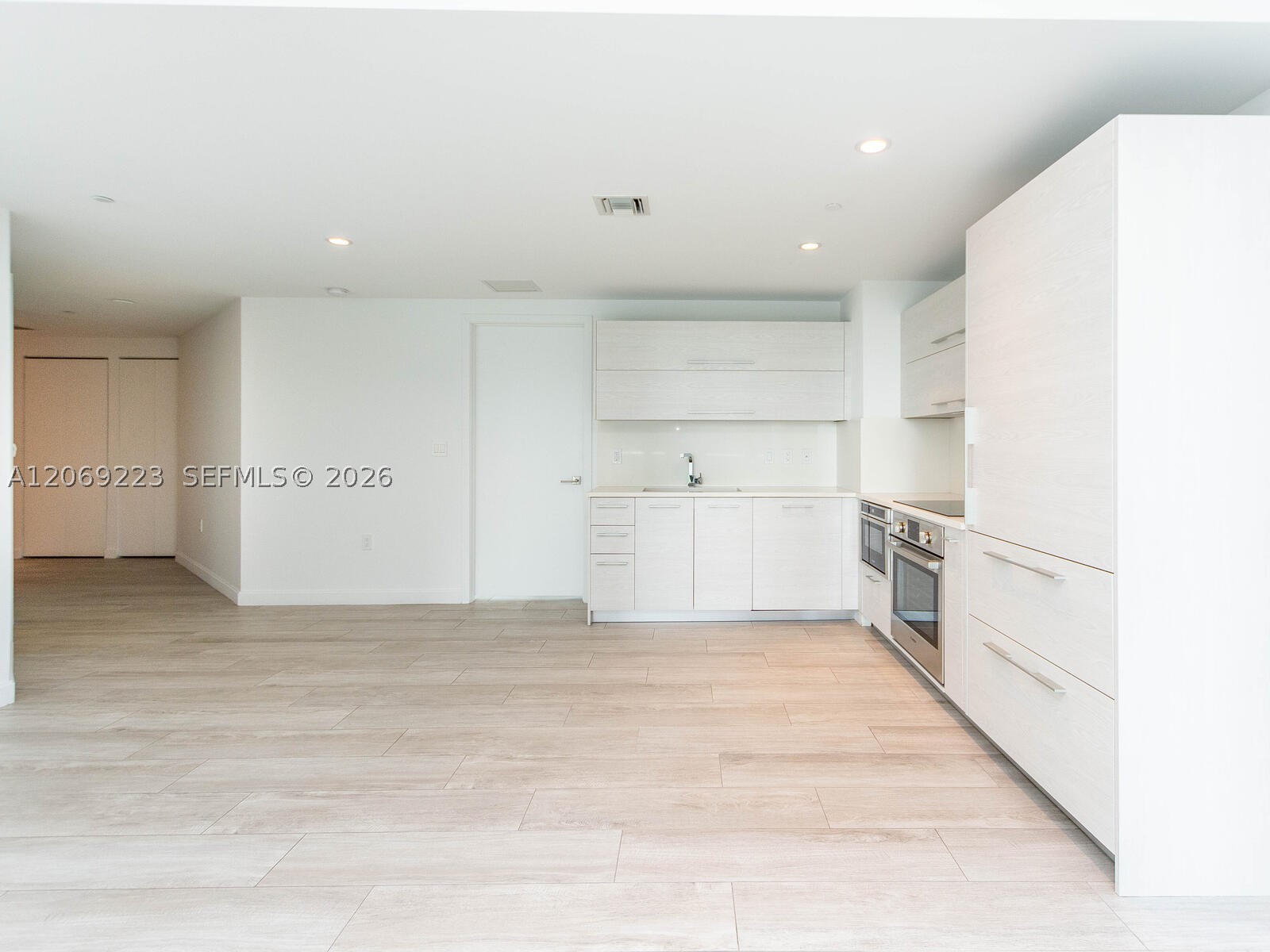 image Brickell Heights East8