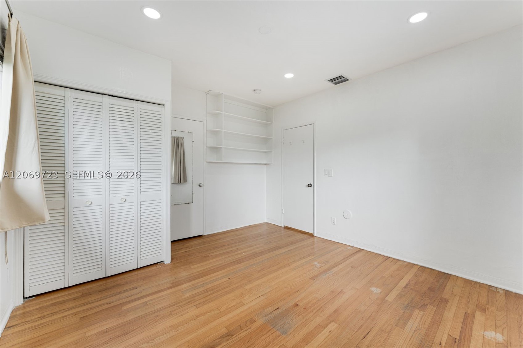 4724 Orduna Dr Coral Gables, FL 33146