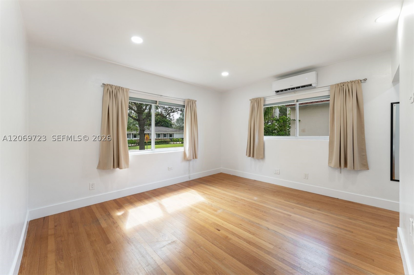 4724 Orduna Dr Coral Gables, FL 33146