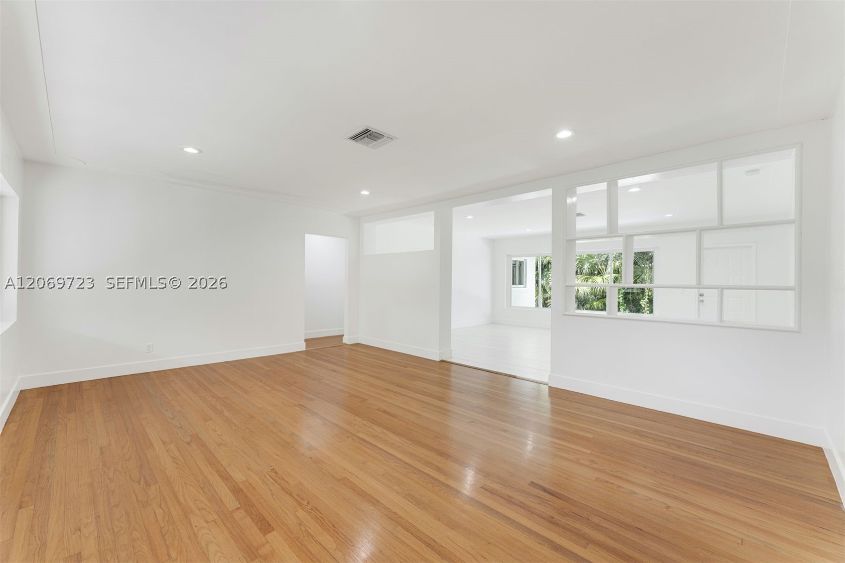 4724 Orduna Dr Coral Gables, FL 33146