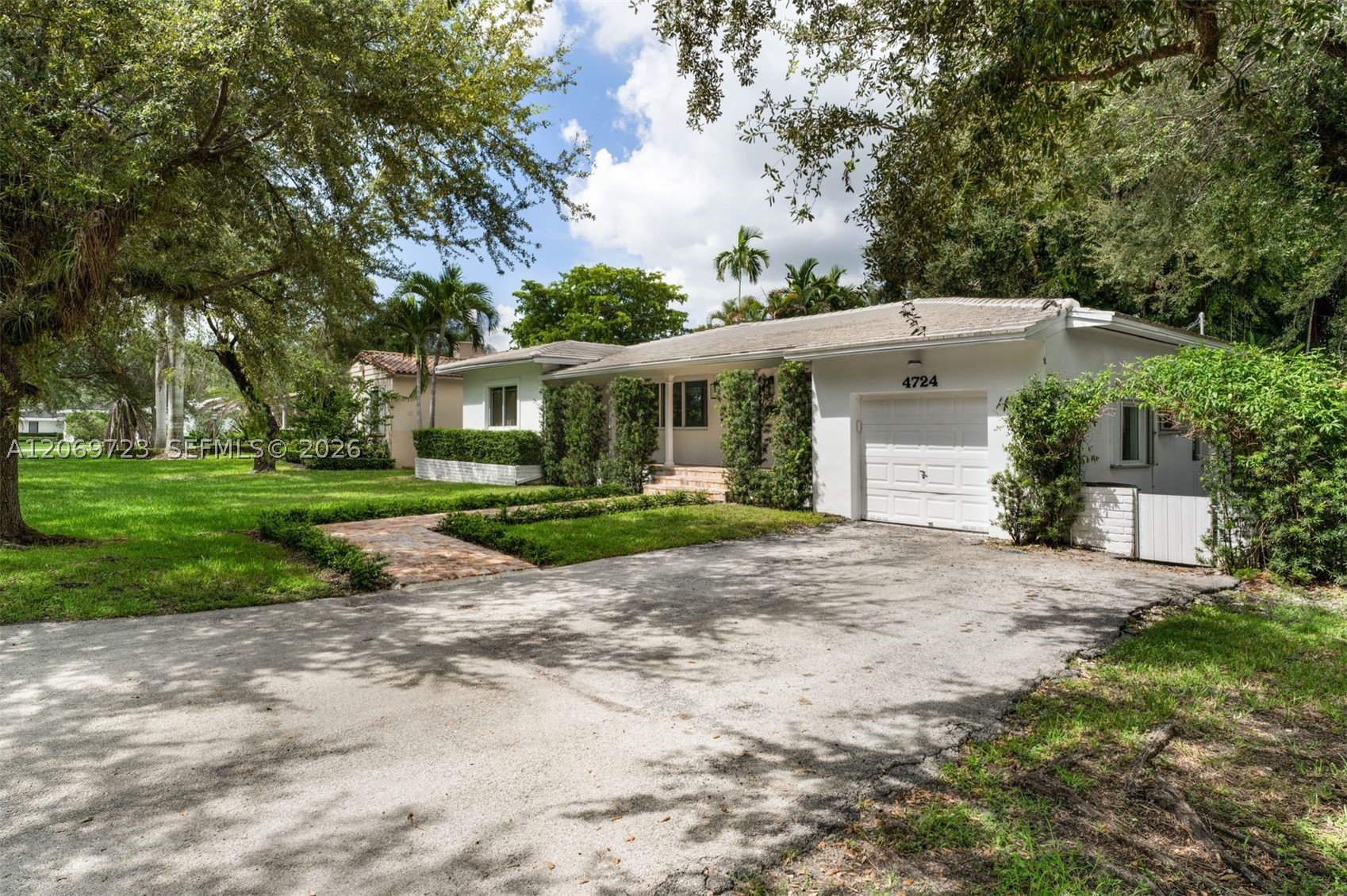 4724 Orduna Dr Coral Gables, FL 33146