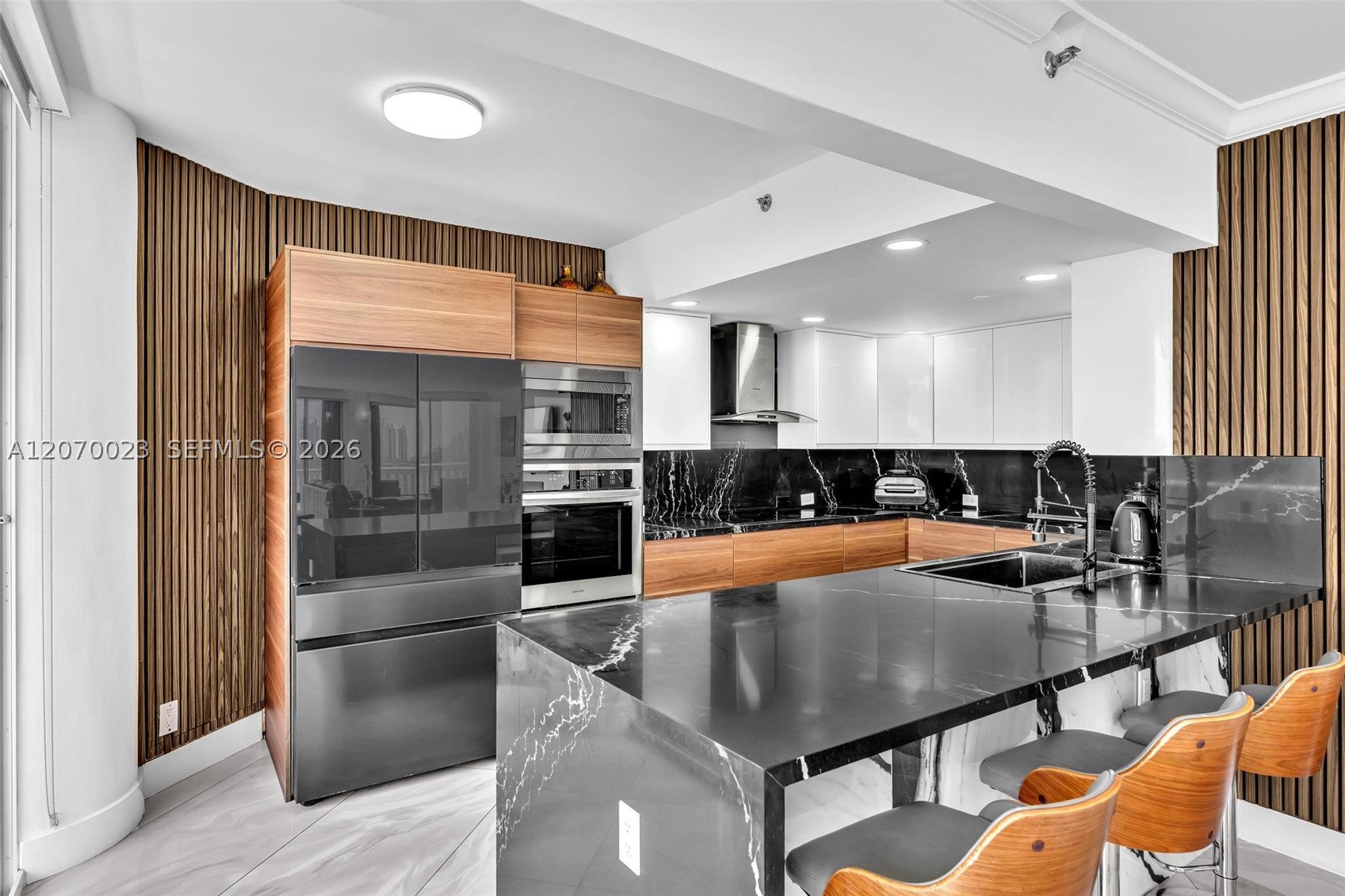 3000 Island Blvd #1106 Aventura, FL 33160
