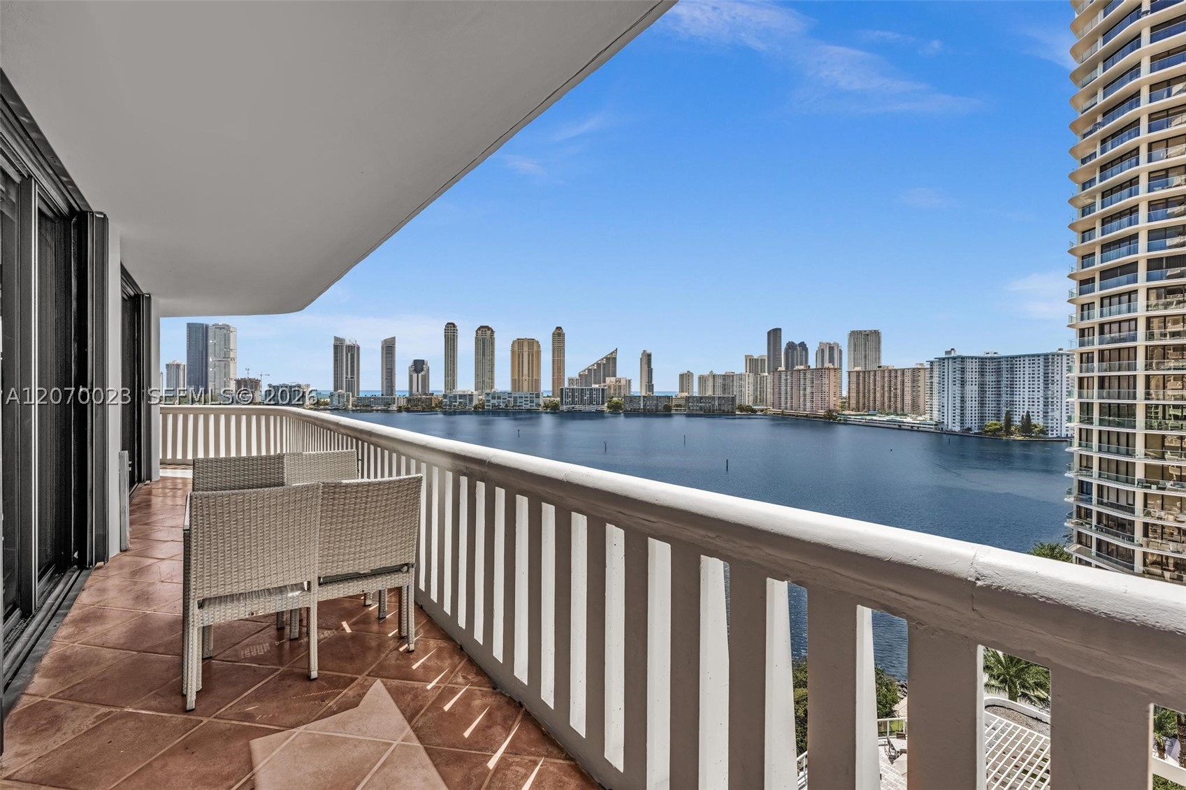 3000 Island Blvd #1106 Aventura, FL 33160