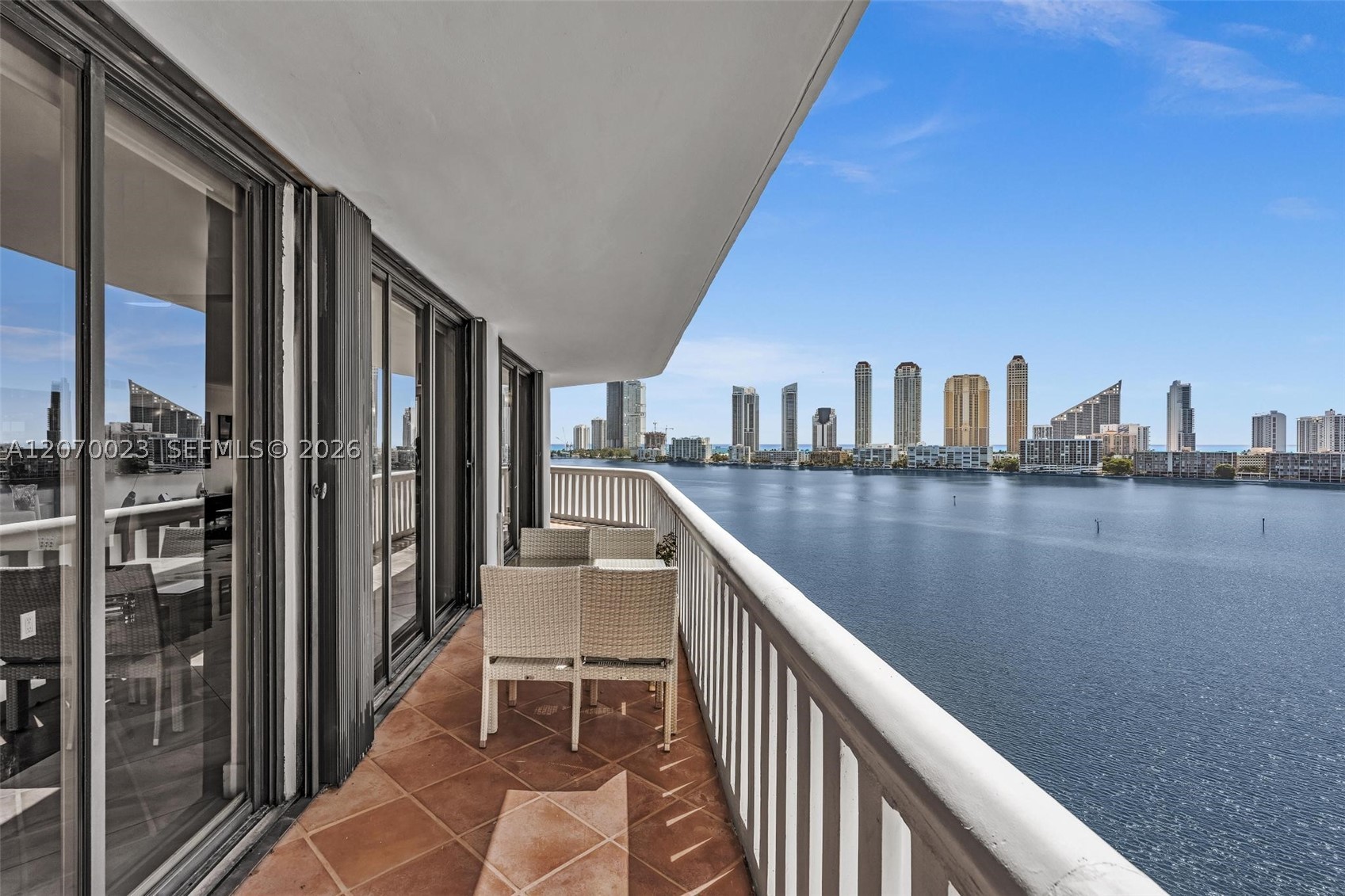 3000 Island Blvd #1106 Aventura, FL 33160