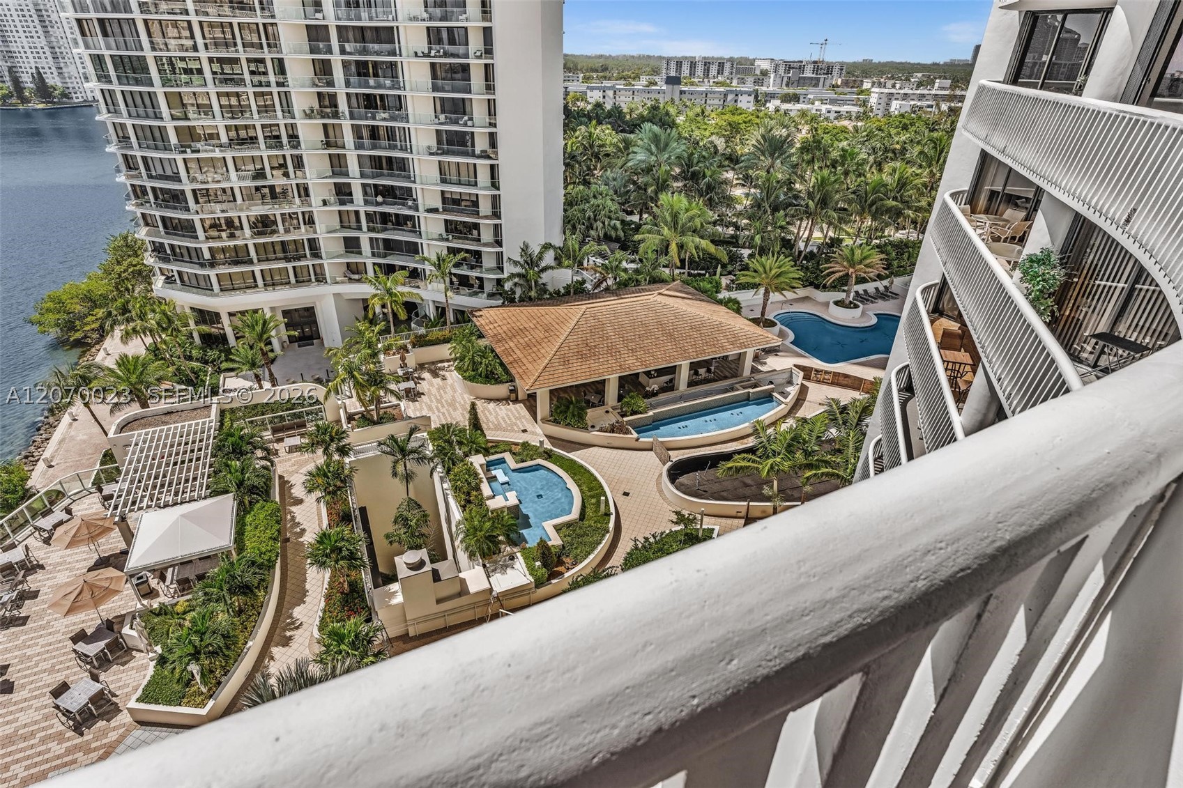 3000 Island Blvd #1106 Aventura, FL 33160