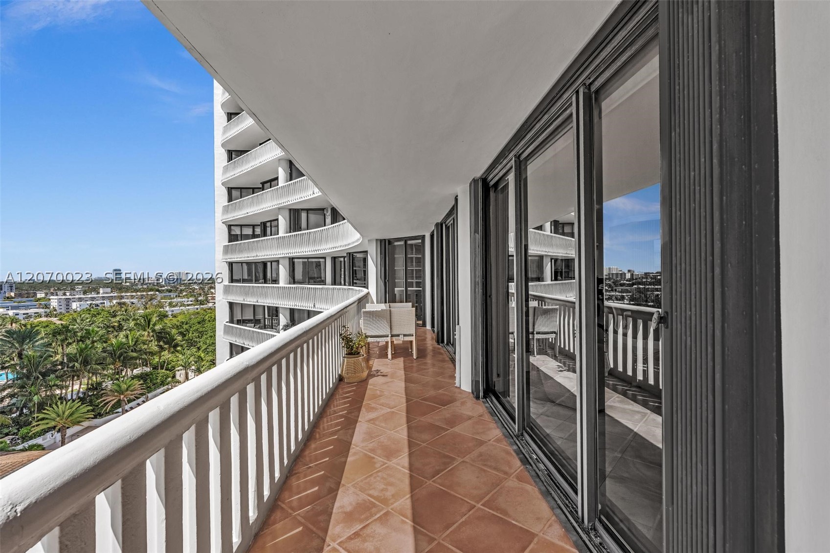 3000 Island Blvd #1106 Aventura, FL 33160