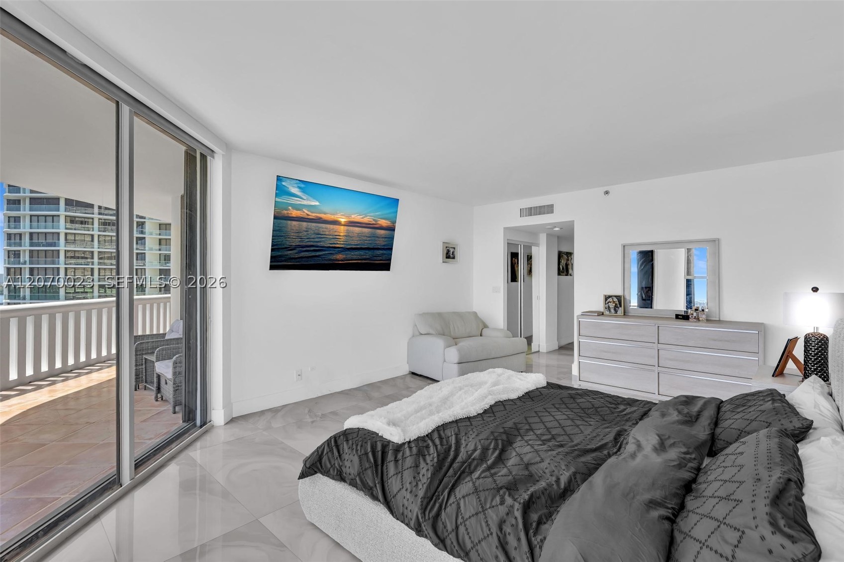 3000 Island Blvd #1106 Aventura, FL 33160