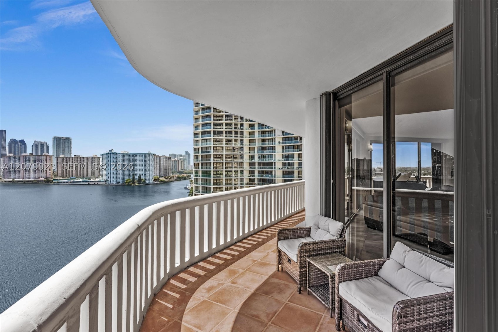 3000 Island Blvd #1106 Aventura, FL 33160