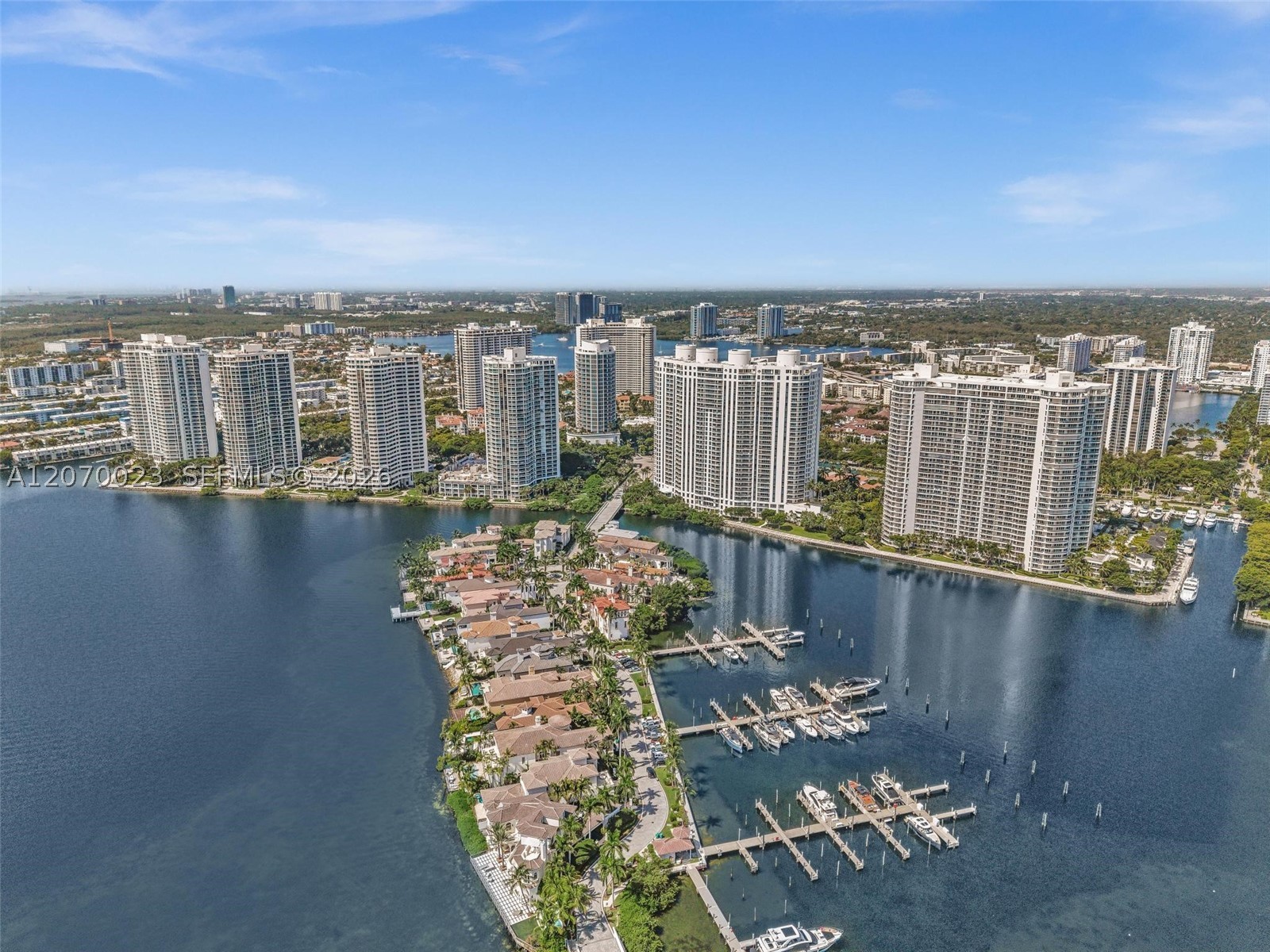 3000 Island Blvd #1106 Aventura, FL 33160