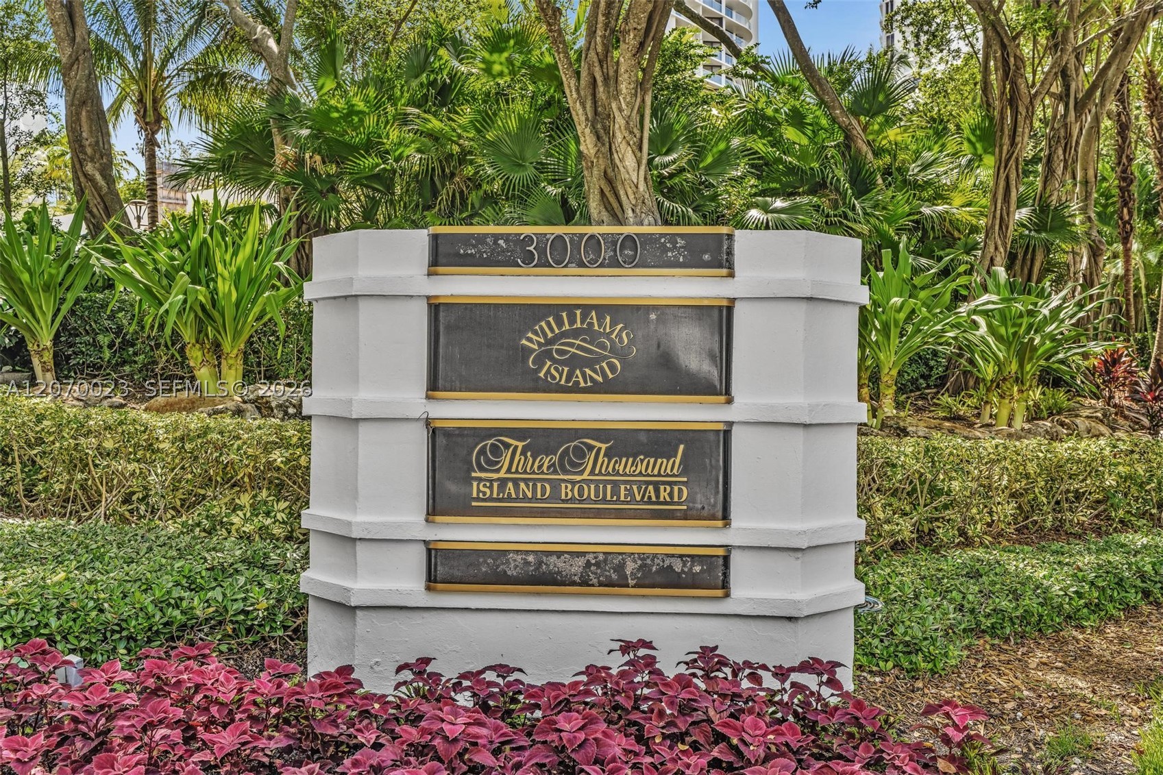 3000 Island Blvd #1106 Aventura, FL 33160