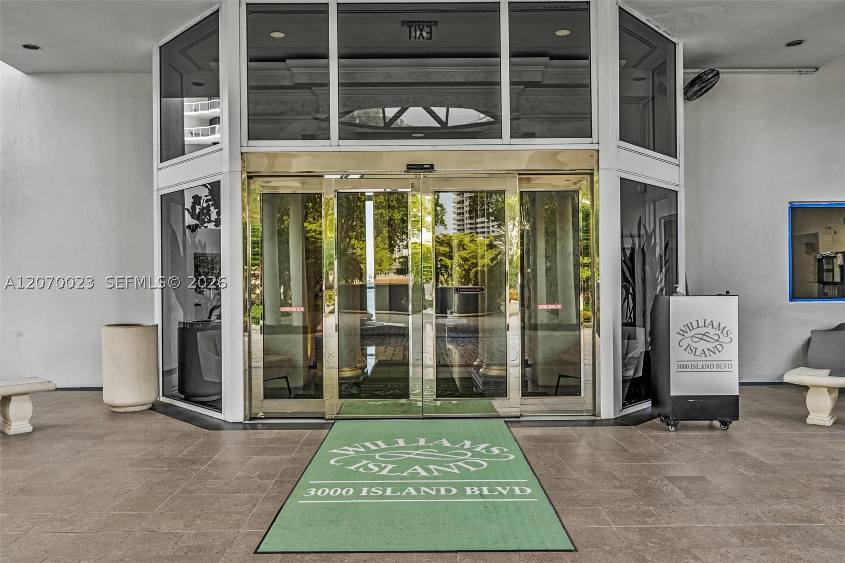 3000 Island Blvd #1106 Aventura, FL 33160