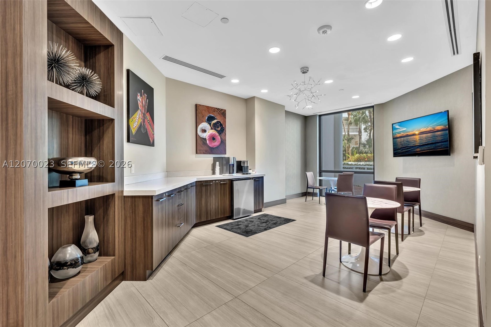 3000 Island Blvd #1106 Aventura, FL 33160