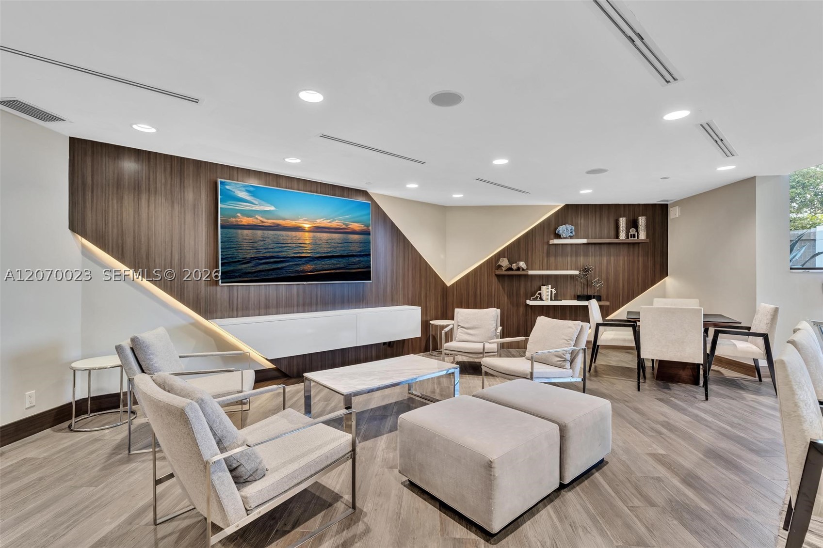 3000 Island Blvd #1106 Aventura, FL 33160