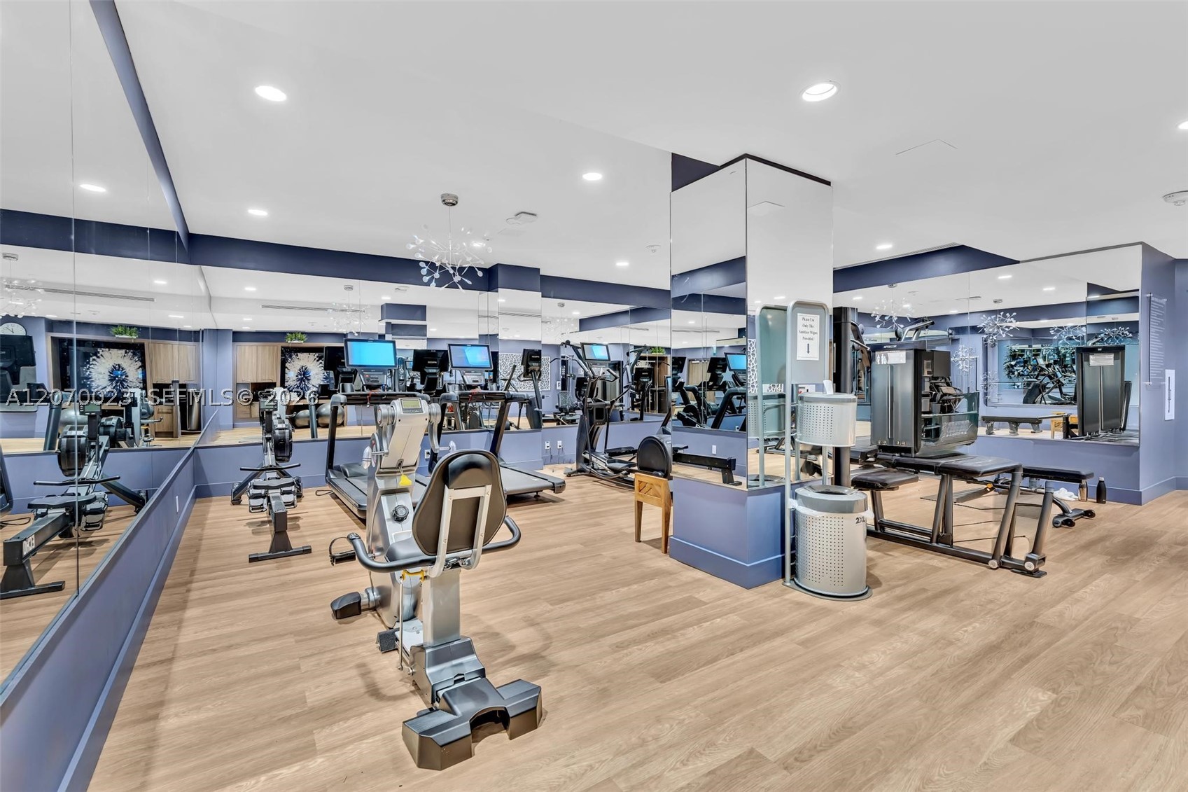 3000 Island Blvd #1106 Aventura, FL 33160