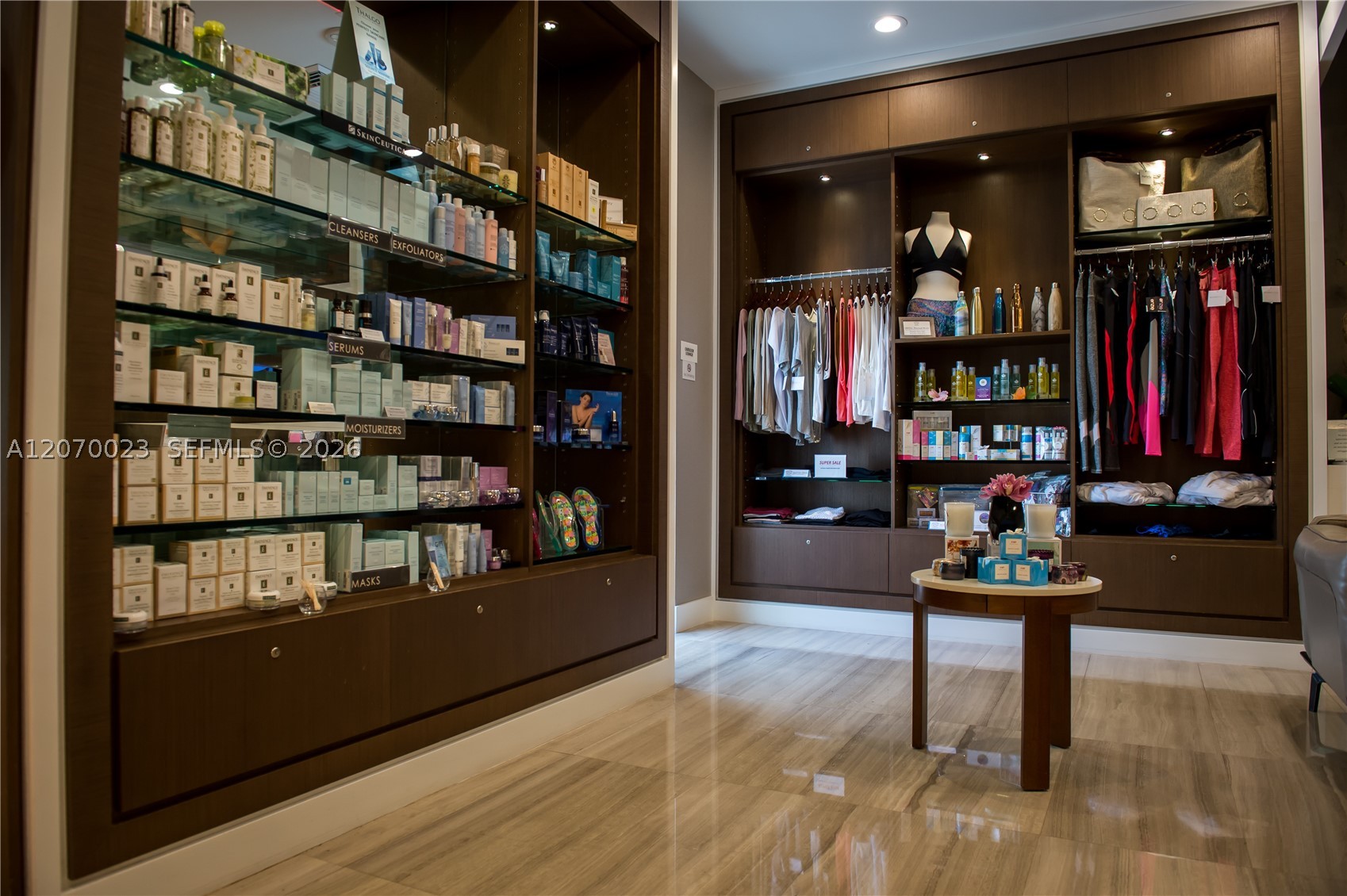 3000 Island Blvd #1106 Aventura, FL 33160