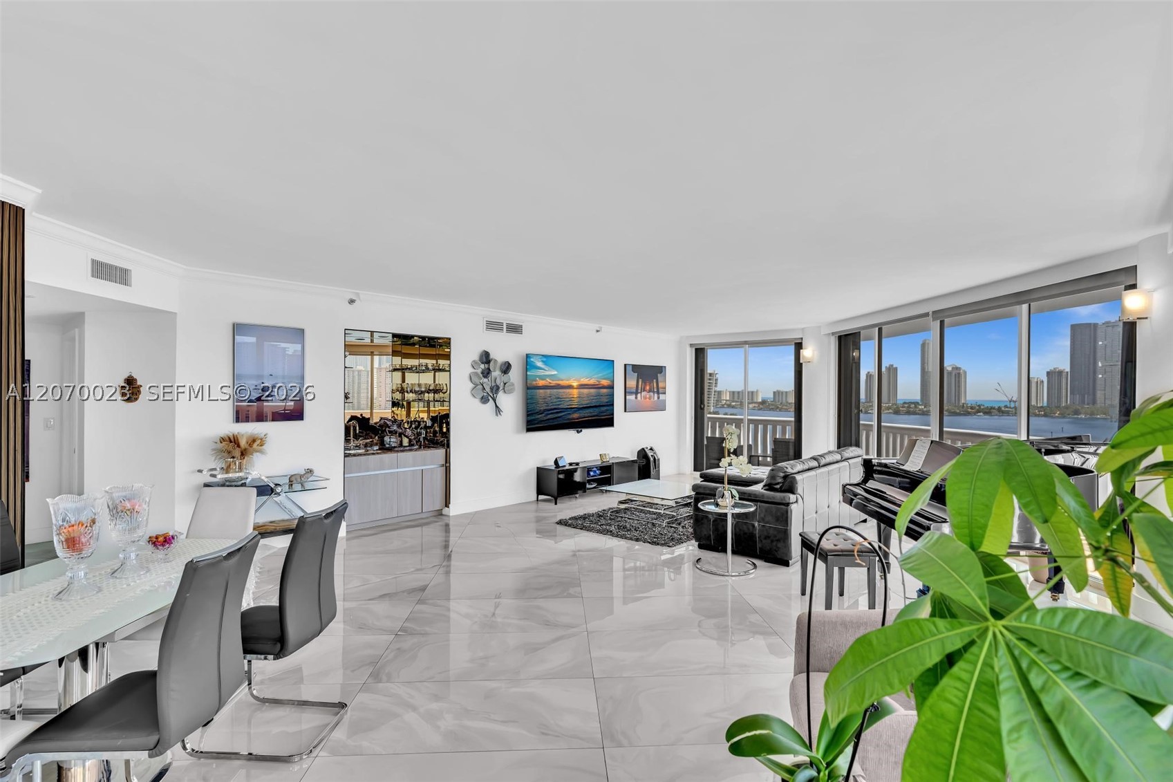 3000 Island Blvd #1106 Aventura, FL 33160