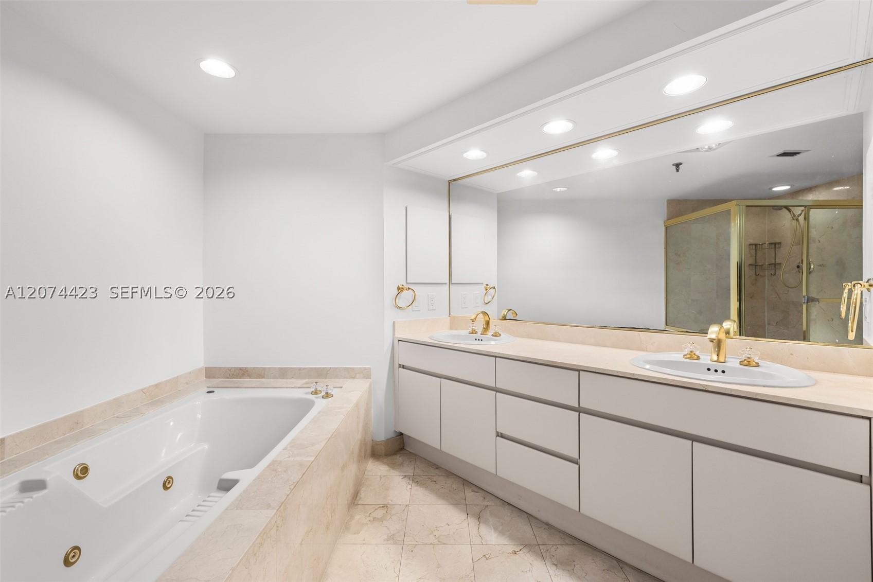 721 Biltmore Way #601 Coral Gables, FL 33134