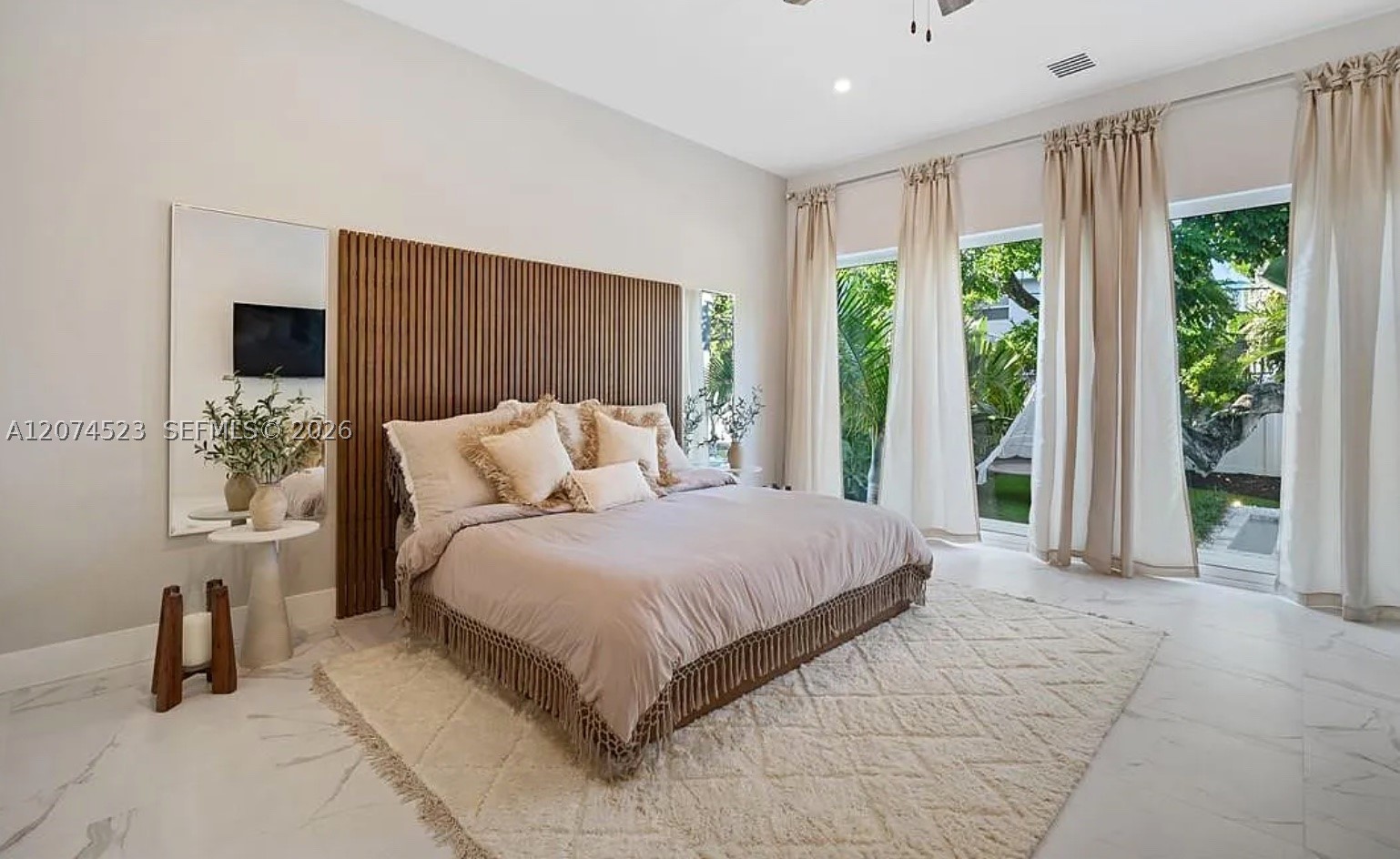 607 SE 6th St Fort Lauderdale, FL 33301