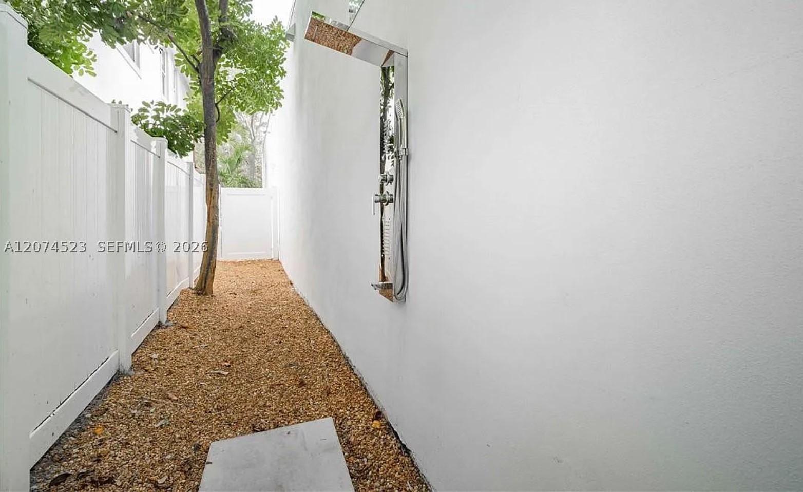 607 SE 6th St Fort Lauderdale, FL 33301
